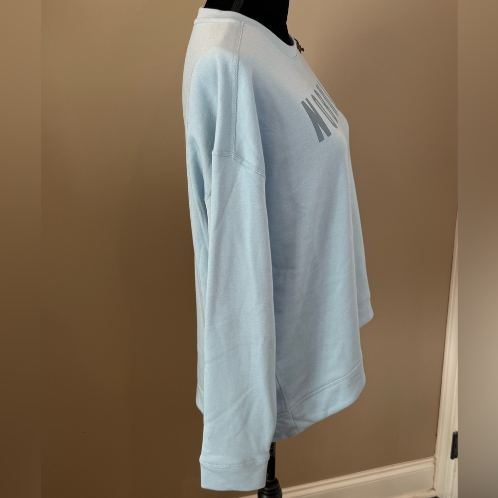NWT Women’s NOBULL light blue Crew pullover sweatshirt- Size large - Picture 3 of 10